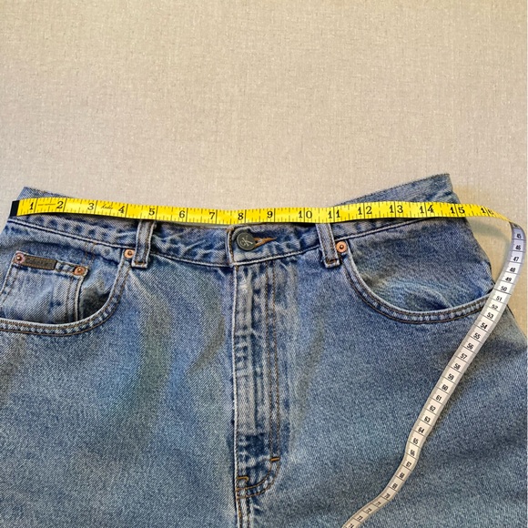 Calvin Klein, Women’s, size 12, Cuffed, 100% cotton, short, Blue Jean shorts. - Picture 6 of 12